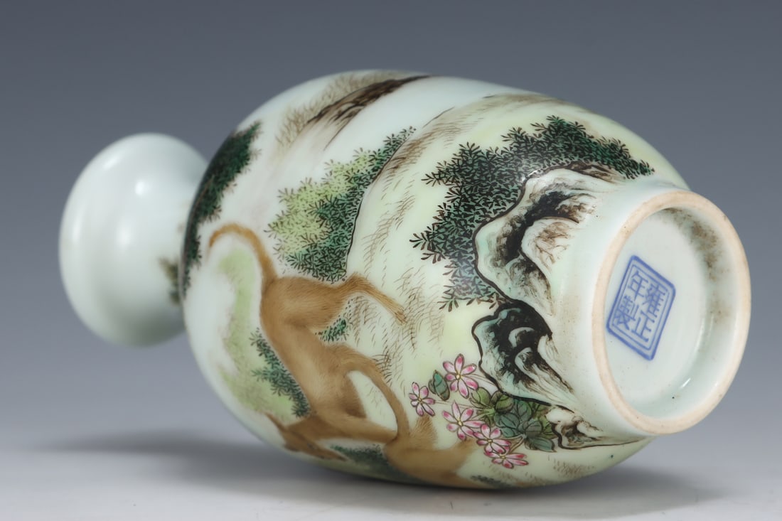 An Exquisite Enamel Pine and Deer Pattern Vase - 7