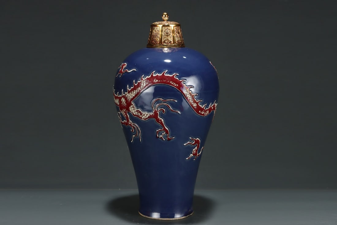 A Huge Ji Blue Glazed Dragon Pattern Bottle - 3