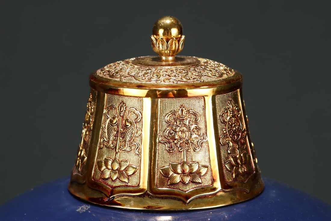 A Huge Ji Blue Glazed Dragon Pattern Bottle - 5