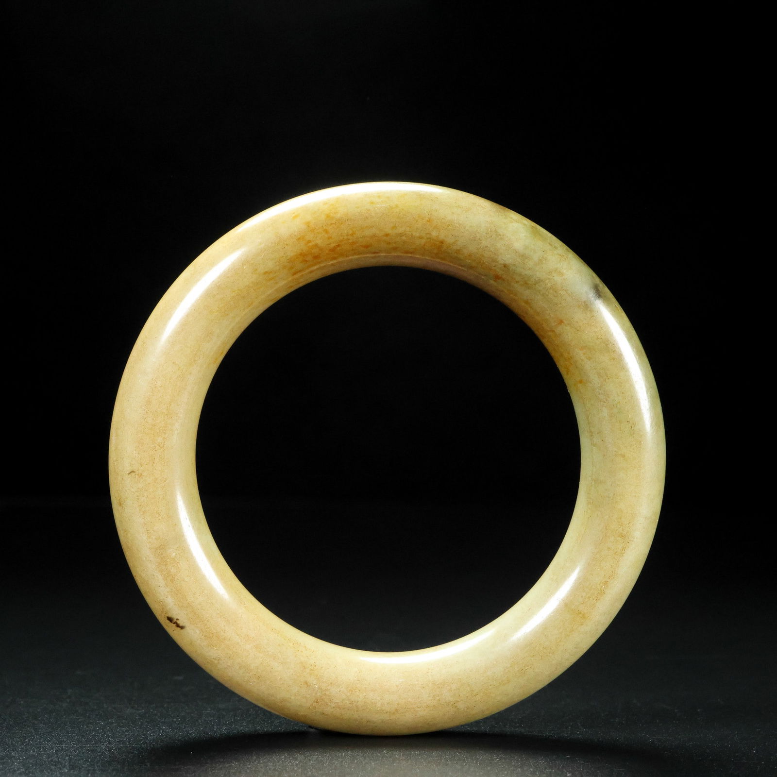 An Exquisite White Jade Bracelet (1 of 9)