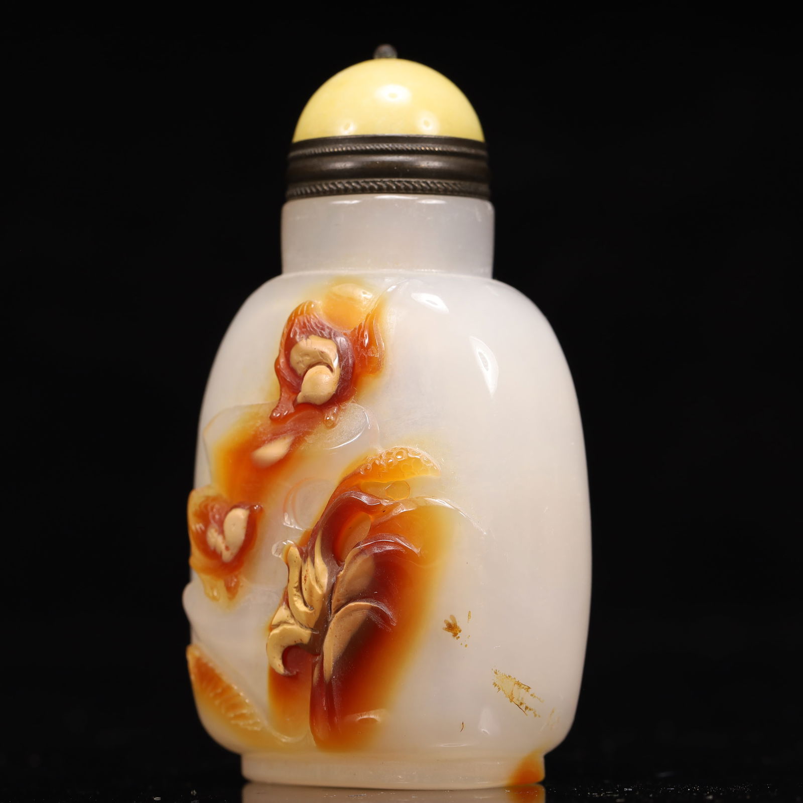 An Exquisite Agate Flower and Fruit Pattern Snuff Bottle - 2