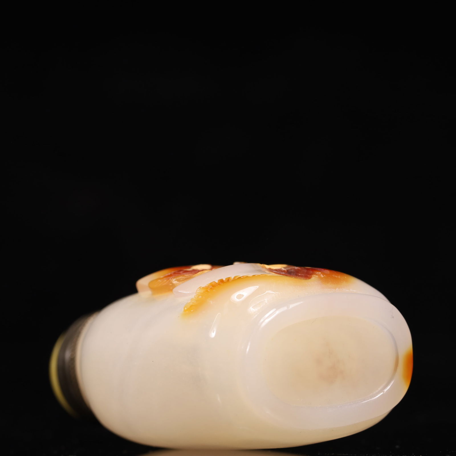 An Exquisite Agate Flower and Fruit Pattern Snuff Bottle - 9
