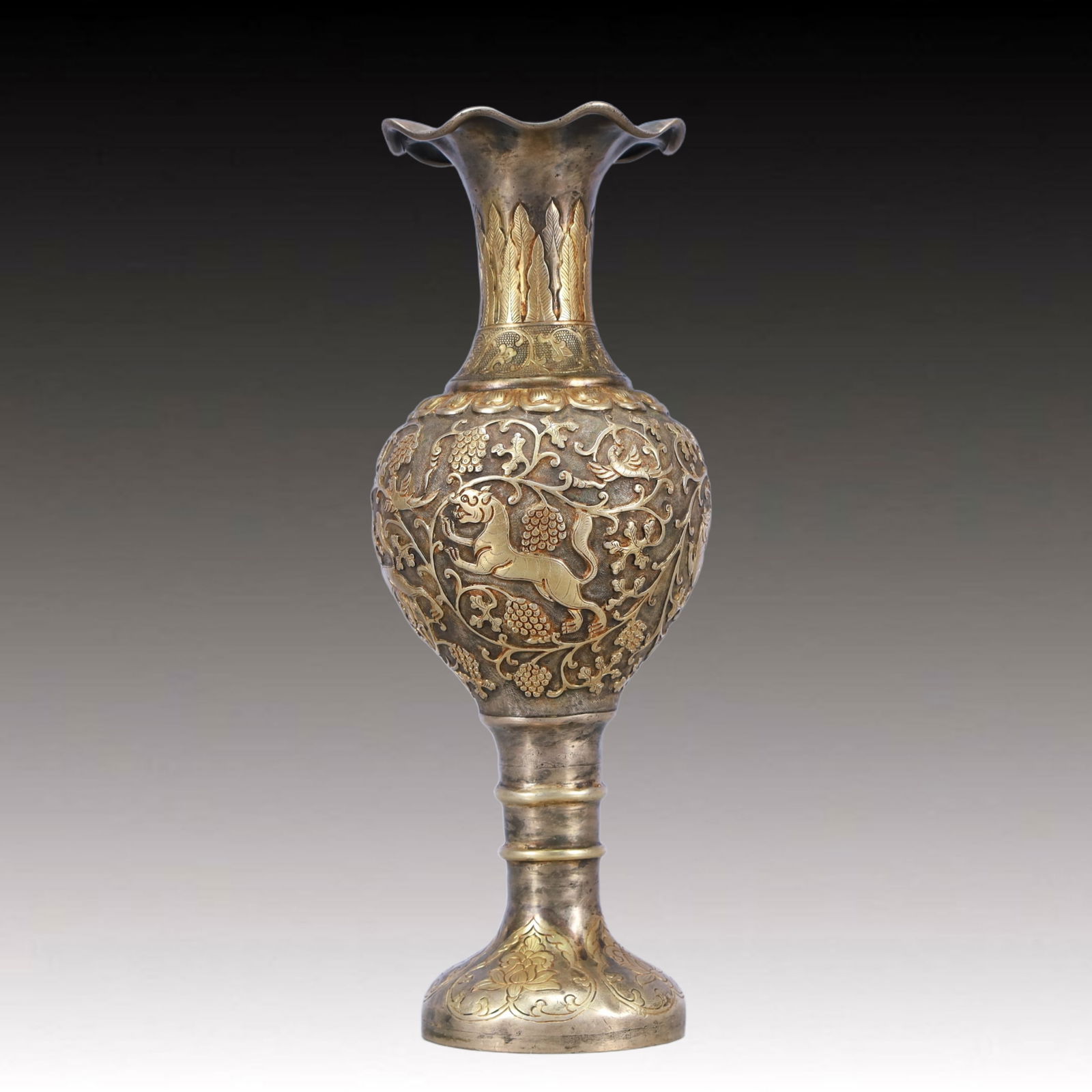 A Rare Gilt Silver Auspicious Beast Pattern Vase - 3