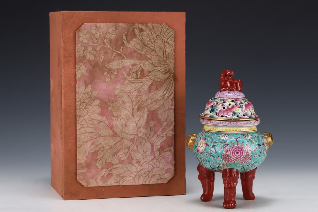 An Exquisite Enamel Turquoise Glazed Lotus Pattern Beast-Ears Tripod Censer (1 of 8)