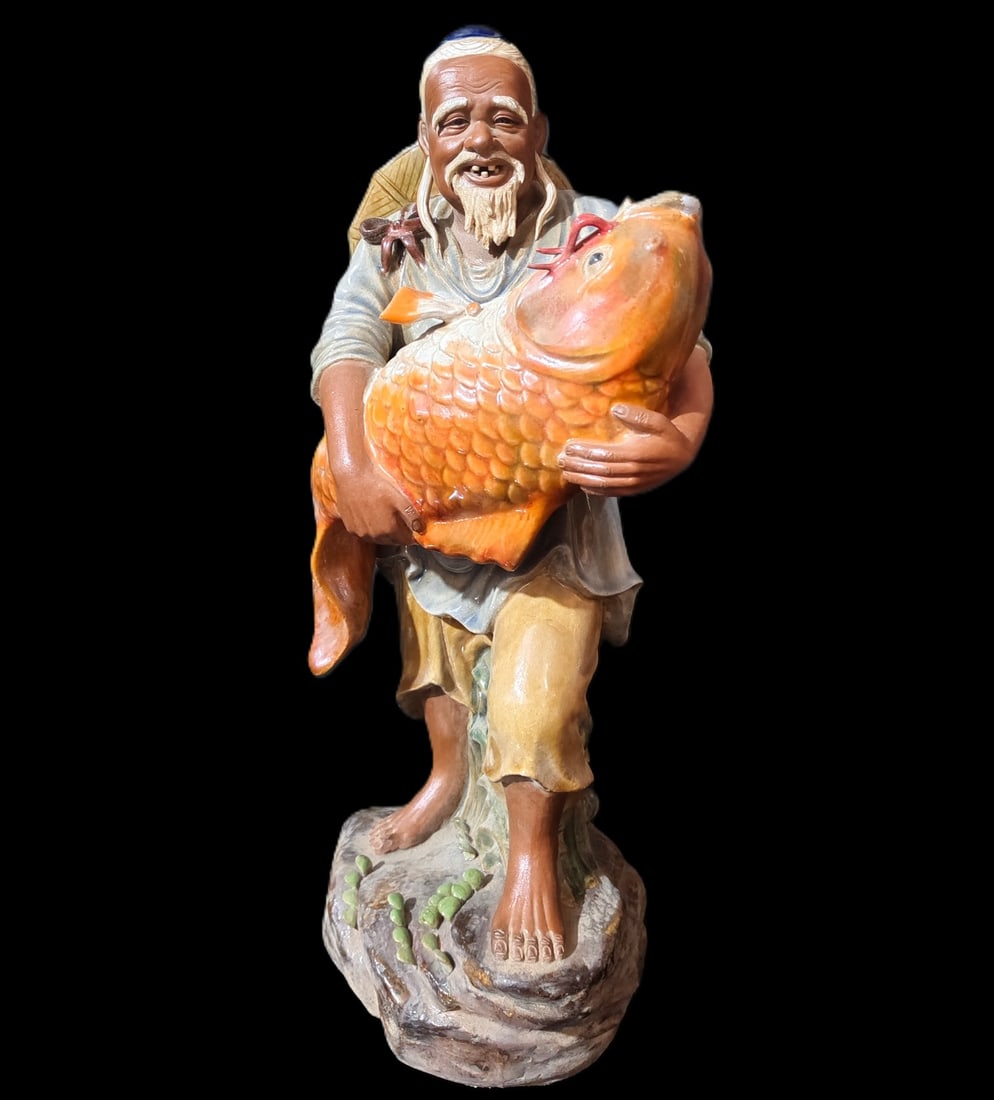 A Huge Shiwan yao Figure Ornament: A Huge Shiwan yao Figure Ornament,Qing Dynasty, China,Size:10.2inx7.5inx17.7in 石湾窑人物摆件,中国清代