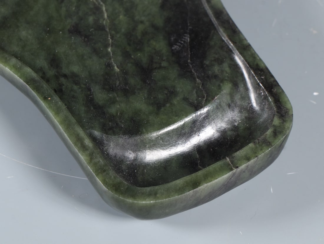 An Exquisite Jasper Ornament - 5
