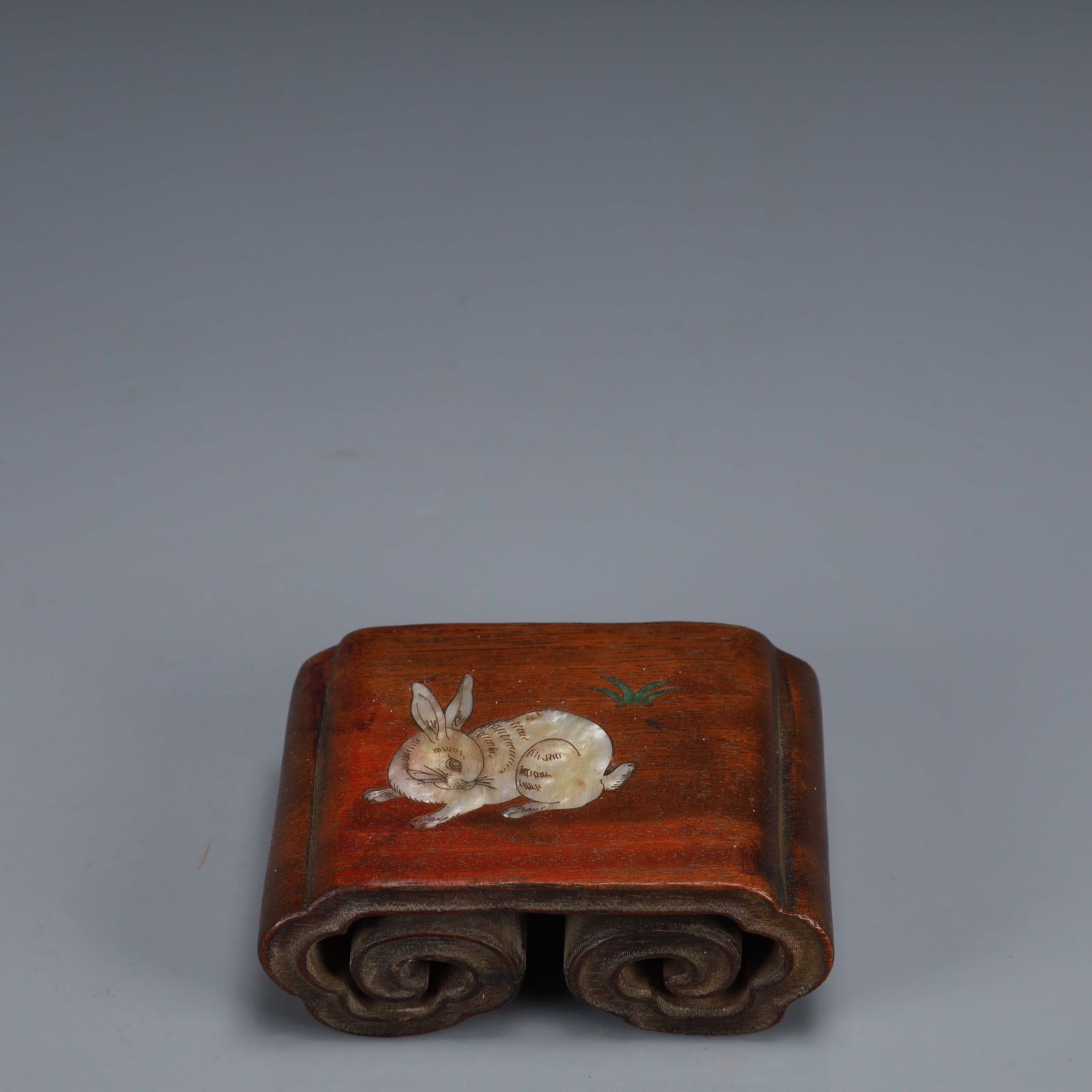 An Exquisite Huanghuali wood Inlaid Gems Rabbit Pattern Paper Weight: An Exquisite Huanghuali wood Inlaid Gems Rabbit Pattern Paper Weight,Qing Dynasty, China,Size:3.9inx3.1inx1.4in,Weight:165g 
