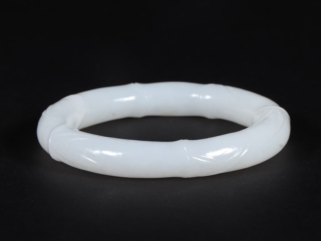 An Exquisite White Jade Bamboo Pattern Bracelet - 2