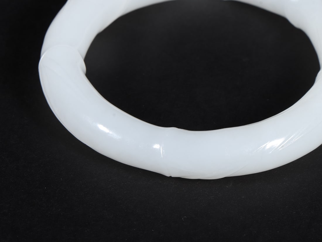 An Exquisite White Jade Bamboo Pattern Bracelet - 5