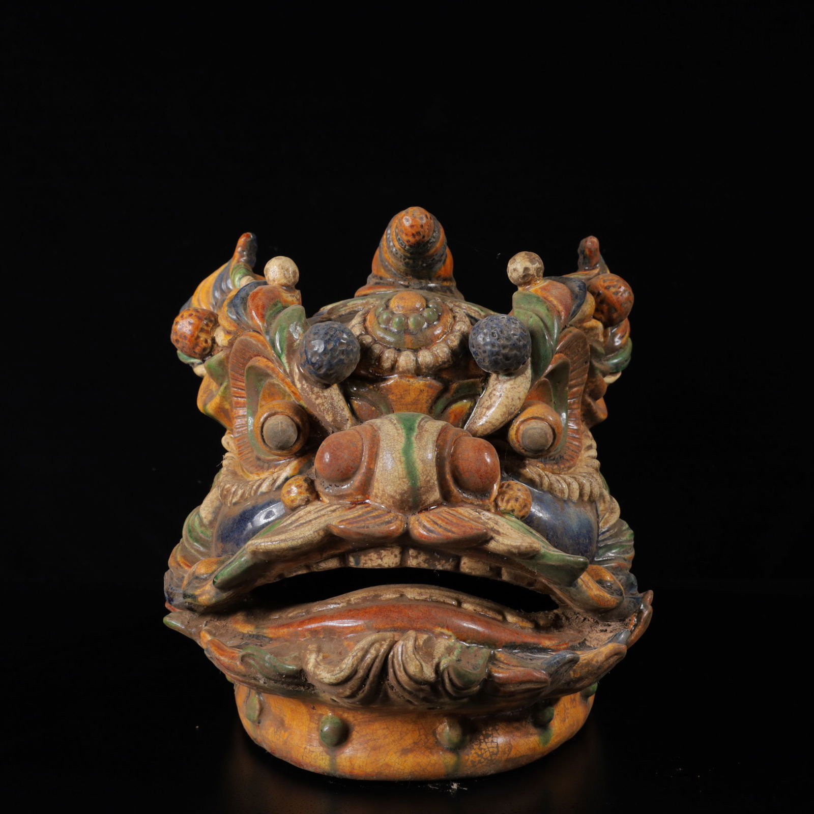 An Exquisite Tang Tri-Color Glazed Pottery Animal Ornament: An Exquisite Tang Tri-Color Glazed Pottery Animal Ornament,Tang Dynasty,China,Size:9.4inx9.1inx8.7in,Weight:3100g 