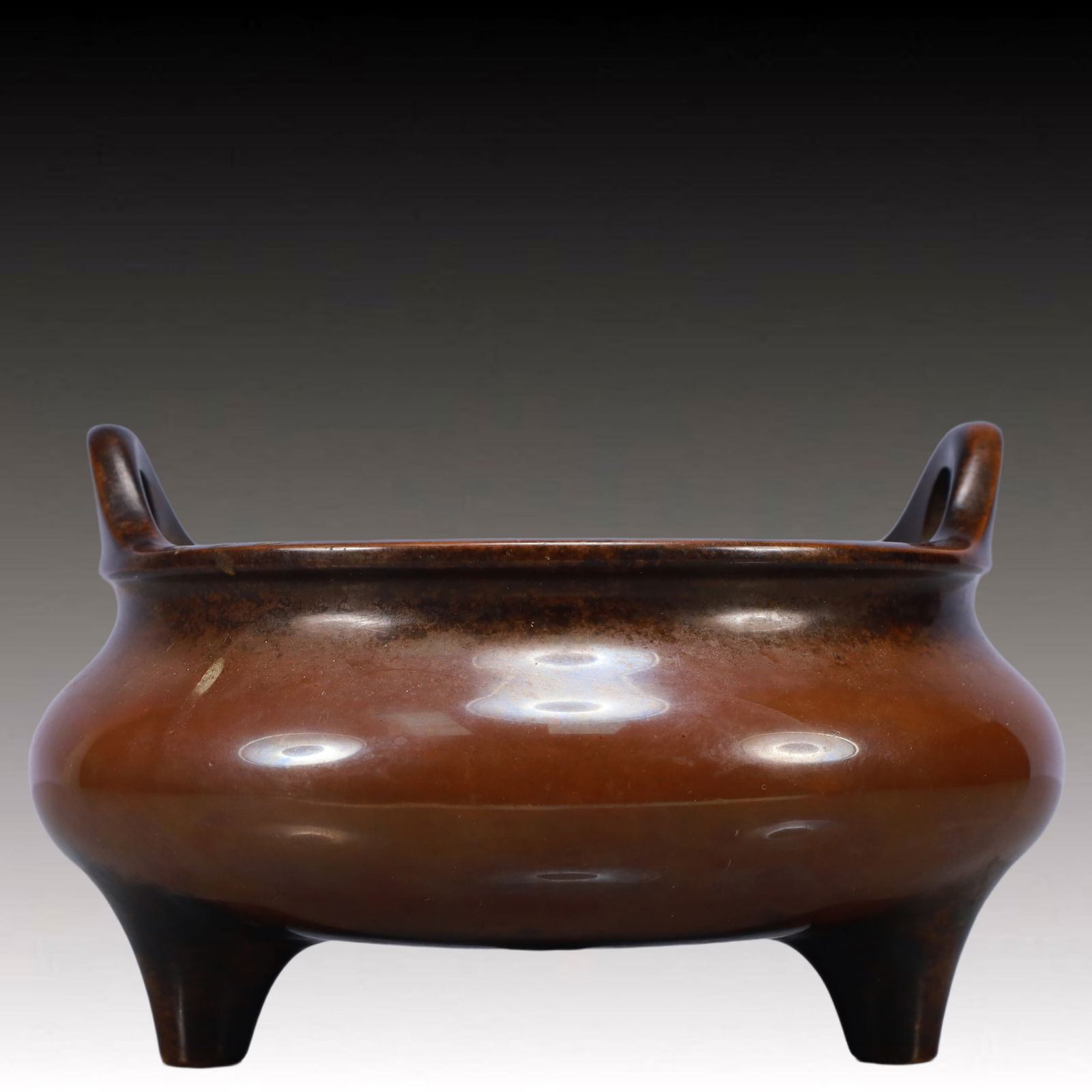 An Exquisite Bronze Double-Ears and Tripod Censer (1 of 6)