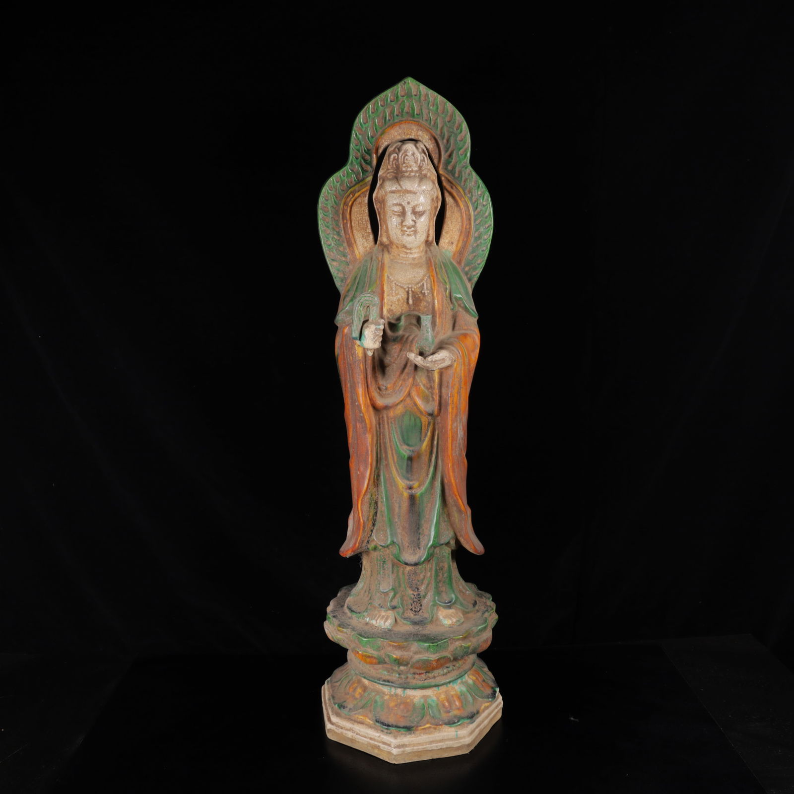 An Exquisite Tang Tri-Color Glazed Pottery Statue of Avalokitesvara Ornament (1 of 12)