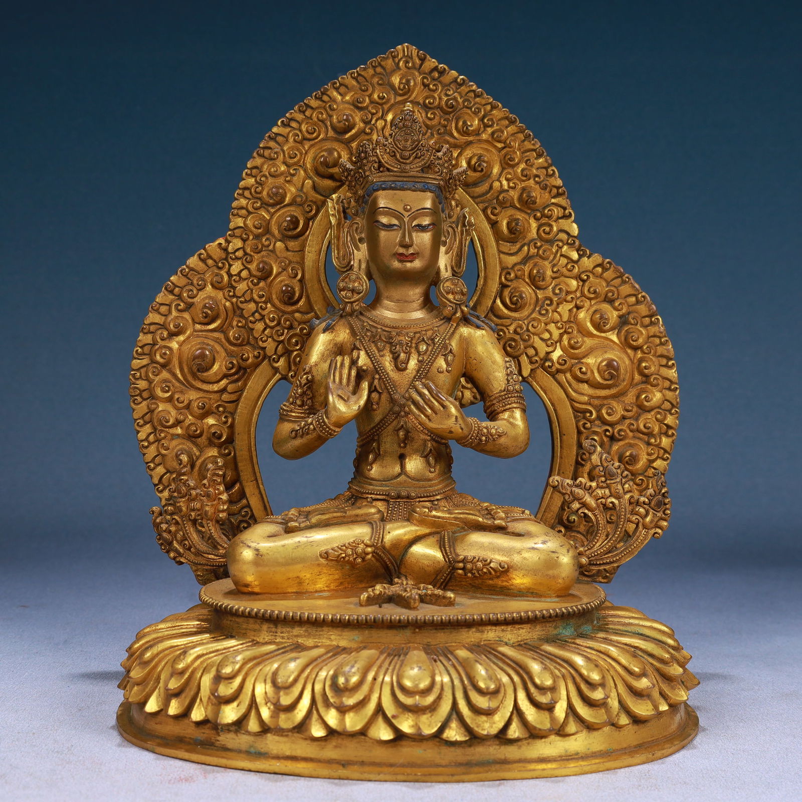 A Solemn Gilt Bronze Statue of Tara (1 of 10)
