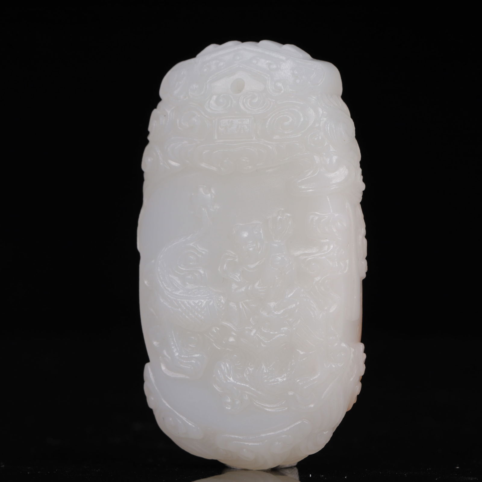 An Exquisite White Jade Figure Pattern Pendant - 2