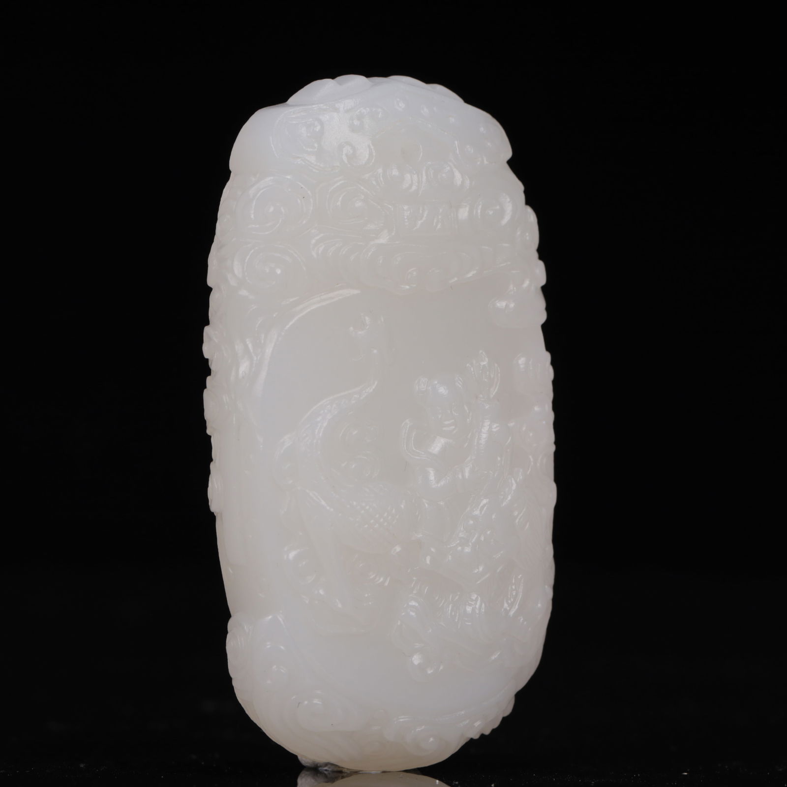 An Exquisite White Jade Figure Pattern Pendant - 3