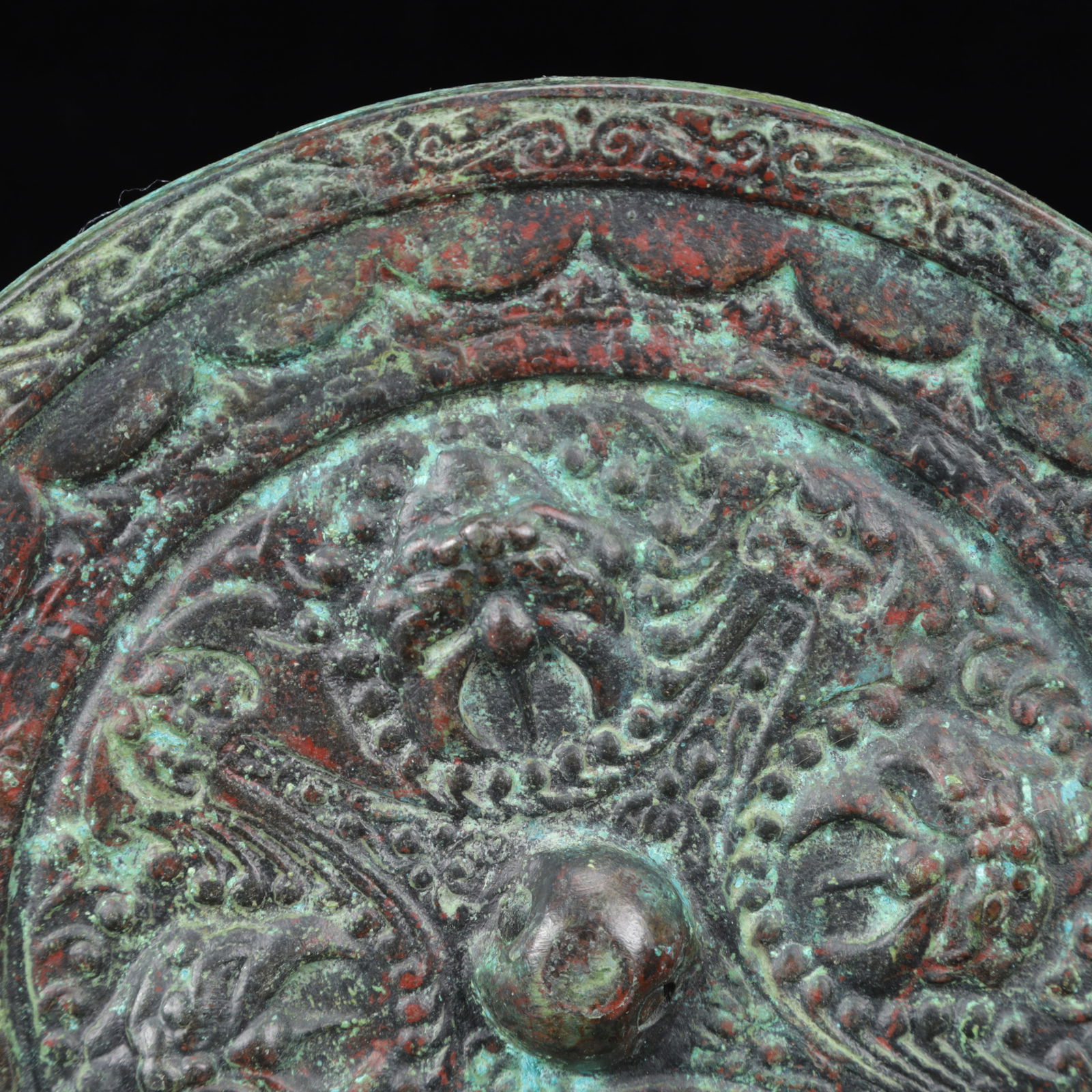 An Archaic Bronze Beast-Face Pattern Round Mirror - 2