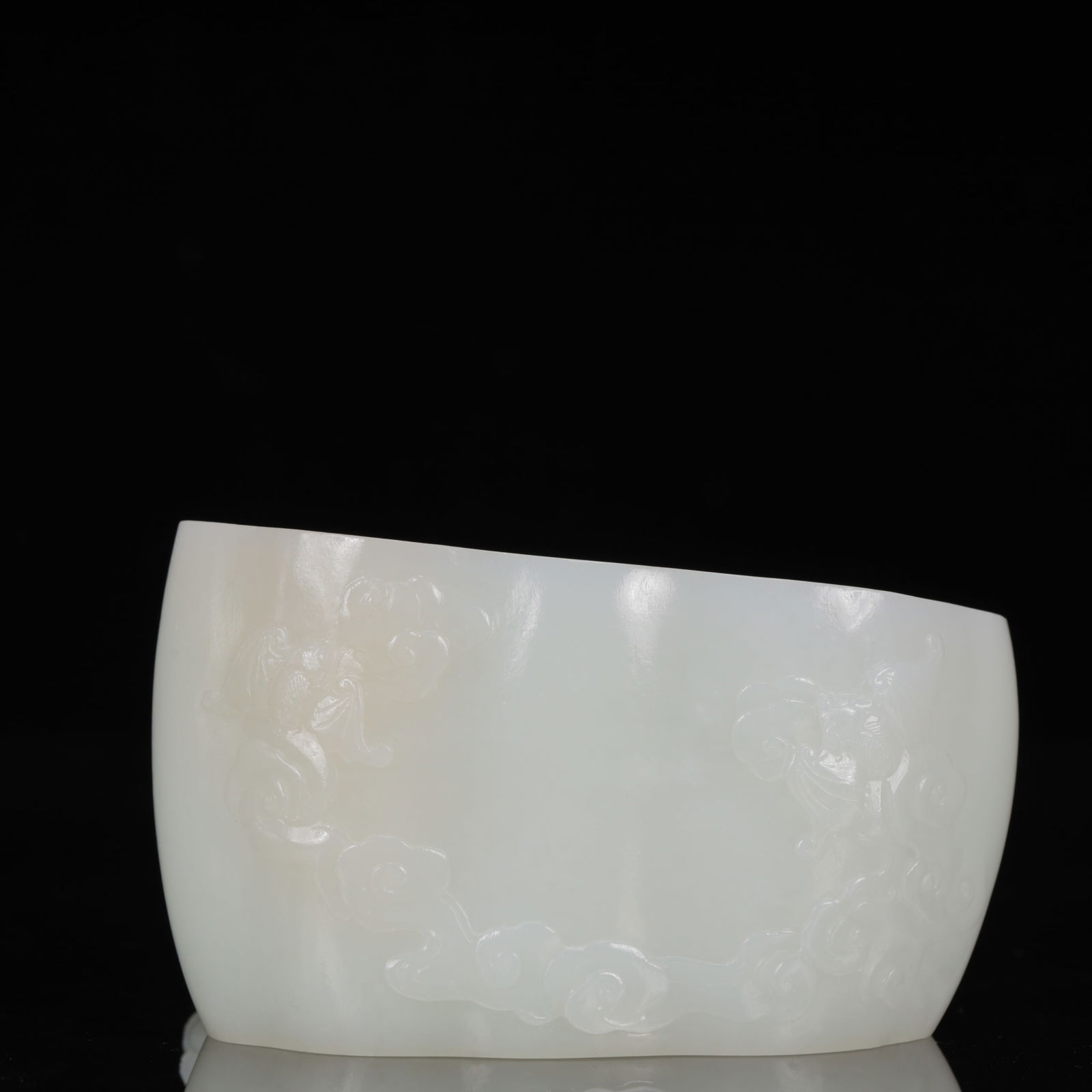 An Exquisite White Jade Lion Pattern Washer - 5