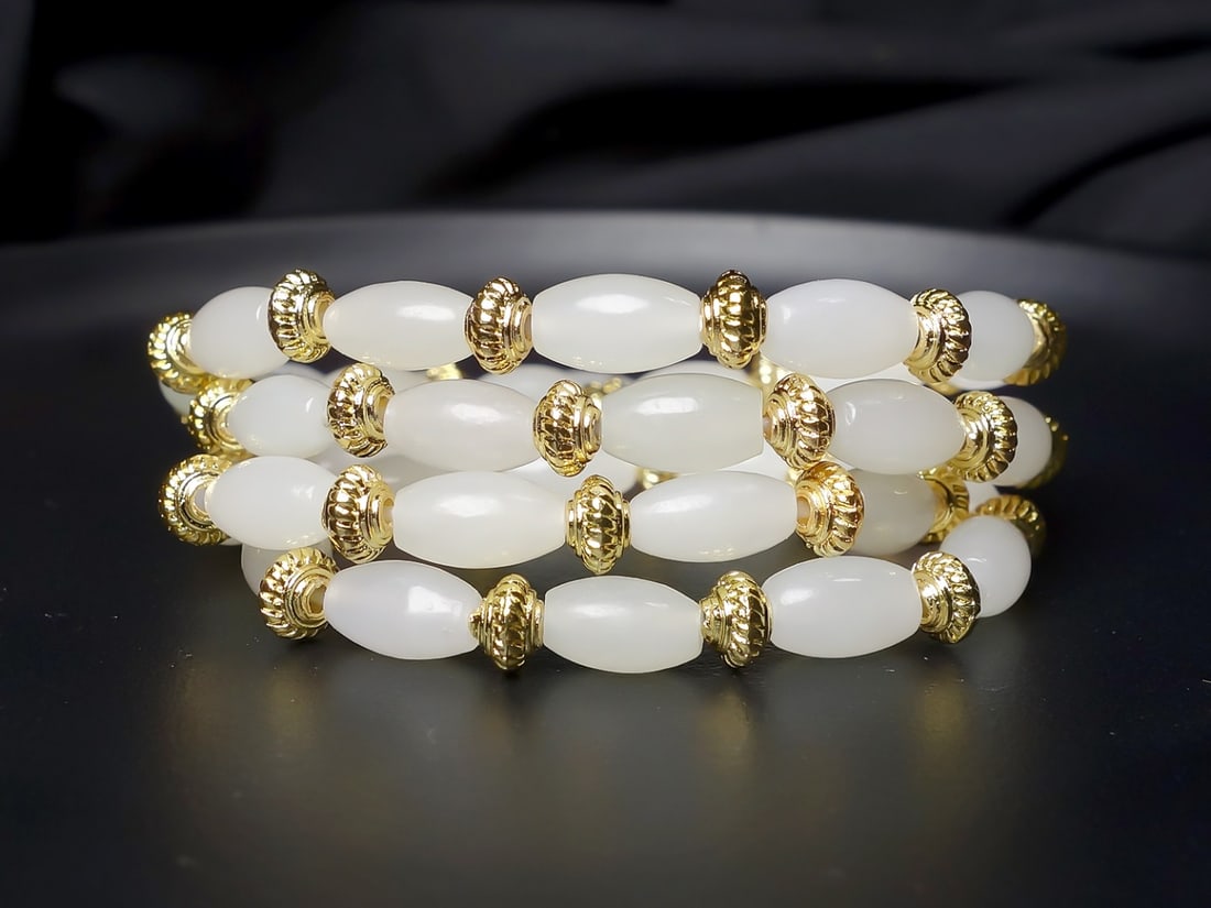 An Exquisite White Jade Bracelets - 5