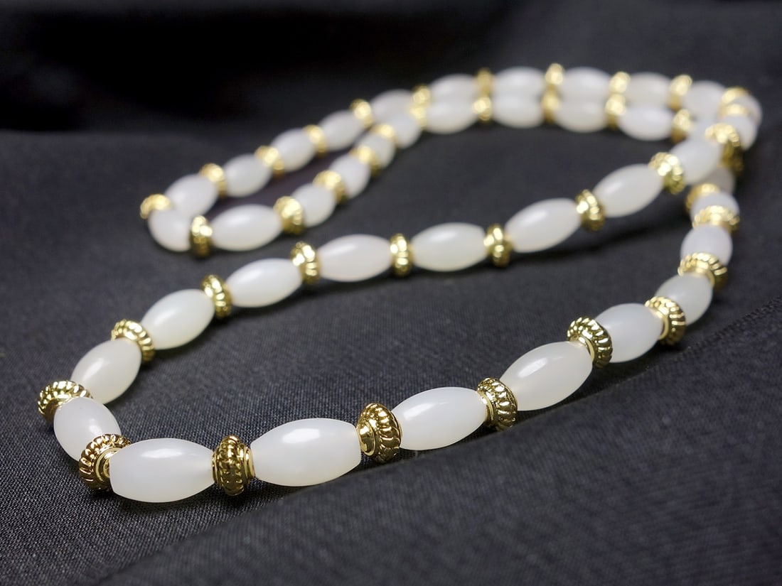 An Exquisite White Jade Bracelets - 7