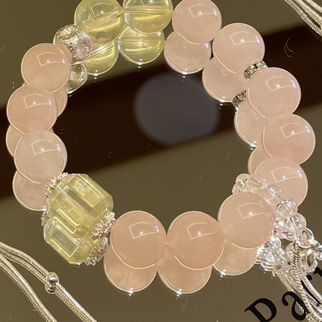 An Exquisite Crystal Bracelet - 2