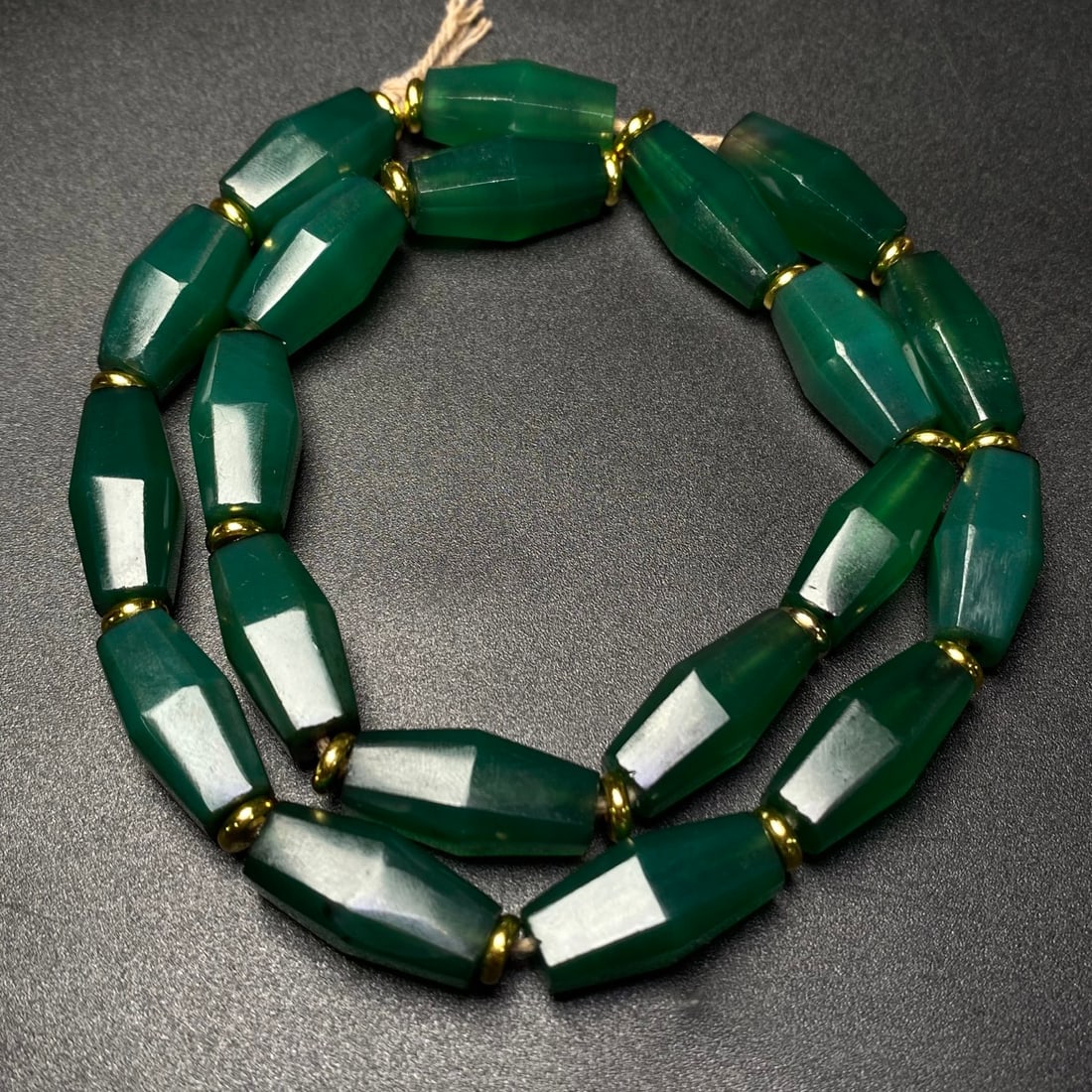 A Precious Agate Necklace - 4