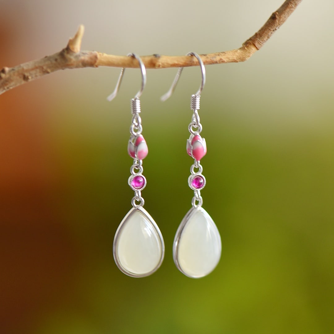 A Pair of Exquisite Sterling Silver Inlaid White Jade Enamel Earrings: A Pair of Exquisite Sterling Silver Inlaid White Jade Enamel Earrings, 一对纯银镶白玉珐琅耳环