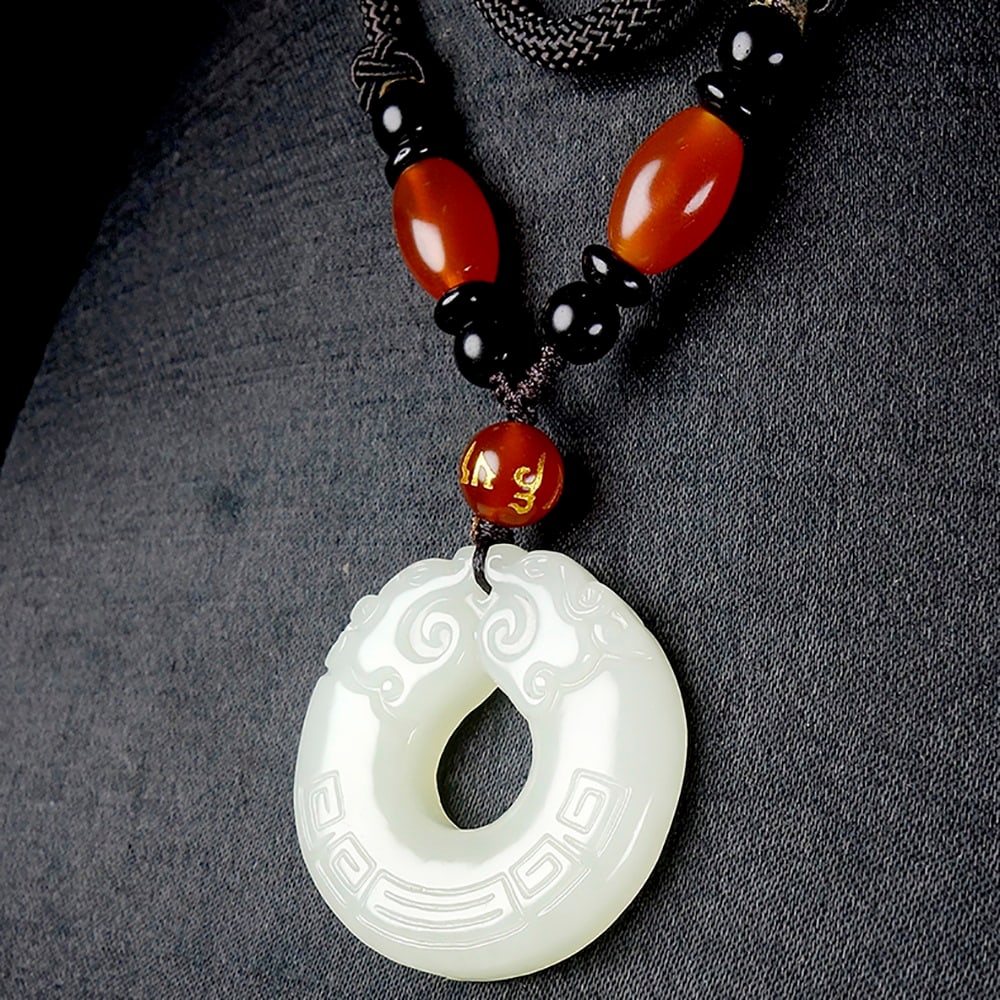 An Exquisite White Jade Dragon Pattern Pendant - 5