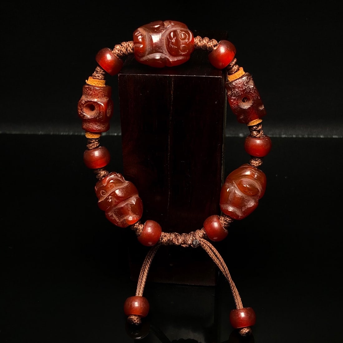 A Precious Agate Bracelets - 2