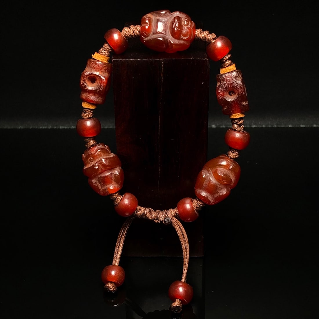 A Precious Agate Bracelets - 5