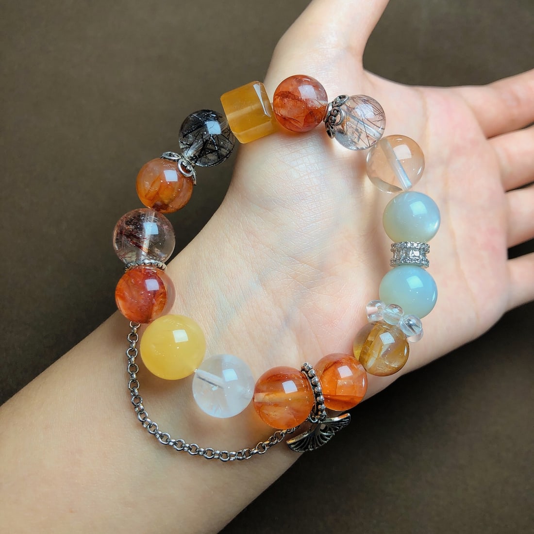 An Exquisite Crystal Bracelets - 2