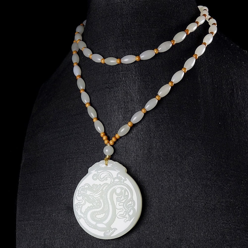 An Exquisite White Jade Dragon Pattern Pendant - 4
