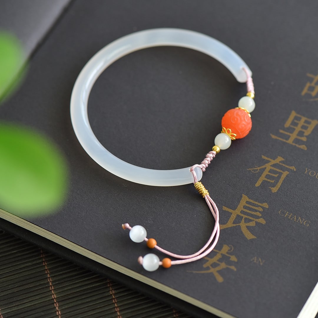 An Exquisite Agate Bracelets,With White Jade - 2