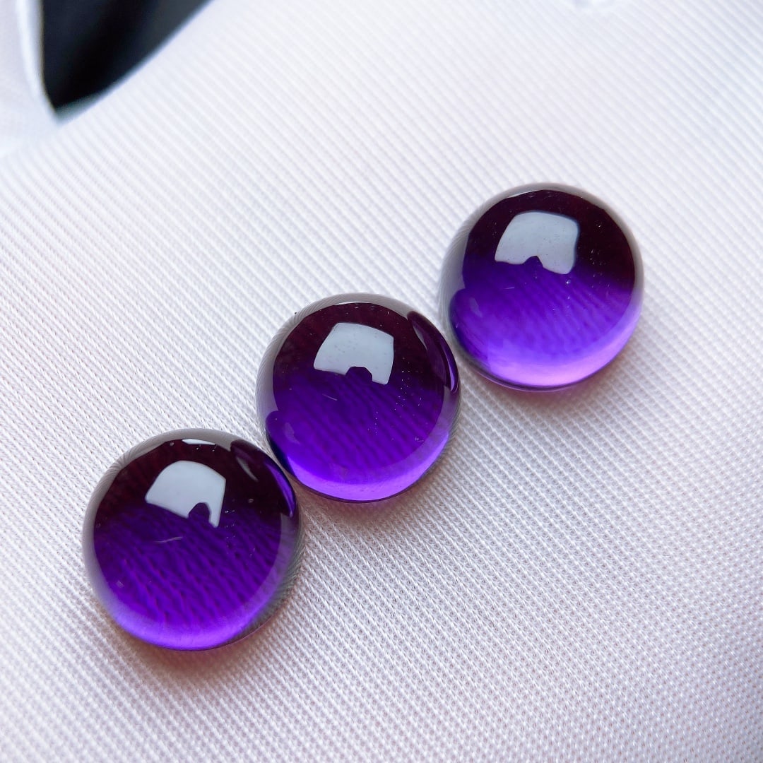 A Set of 54.6Ctw Natural Amethyst Looses: A Set of 54.6Ctw Natural Amethyst Looses,Size: 0.6inx0.6inx0.4in 一套54.6Ctw天然紫水晶裸石