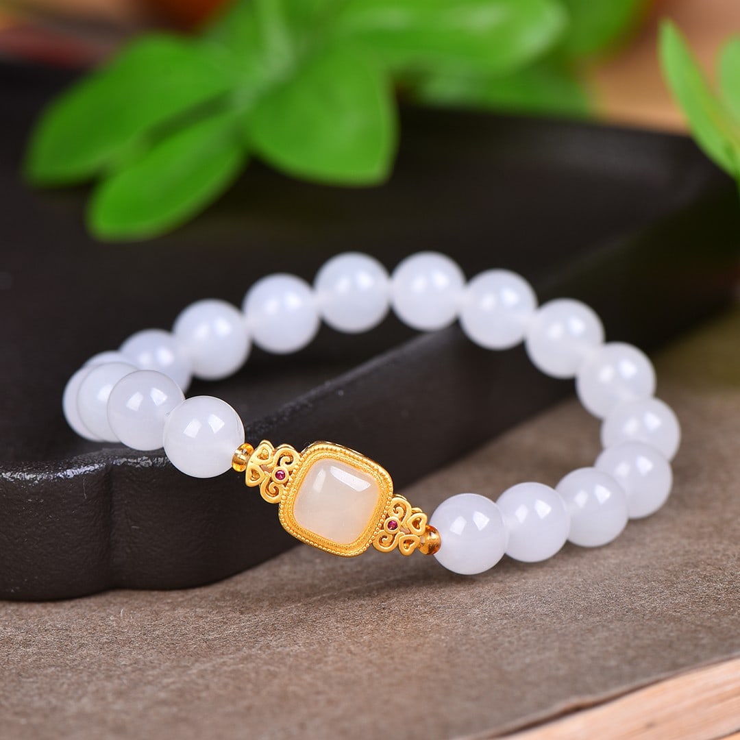 An Exquisite White Jade Bracelets - 4