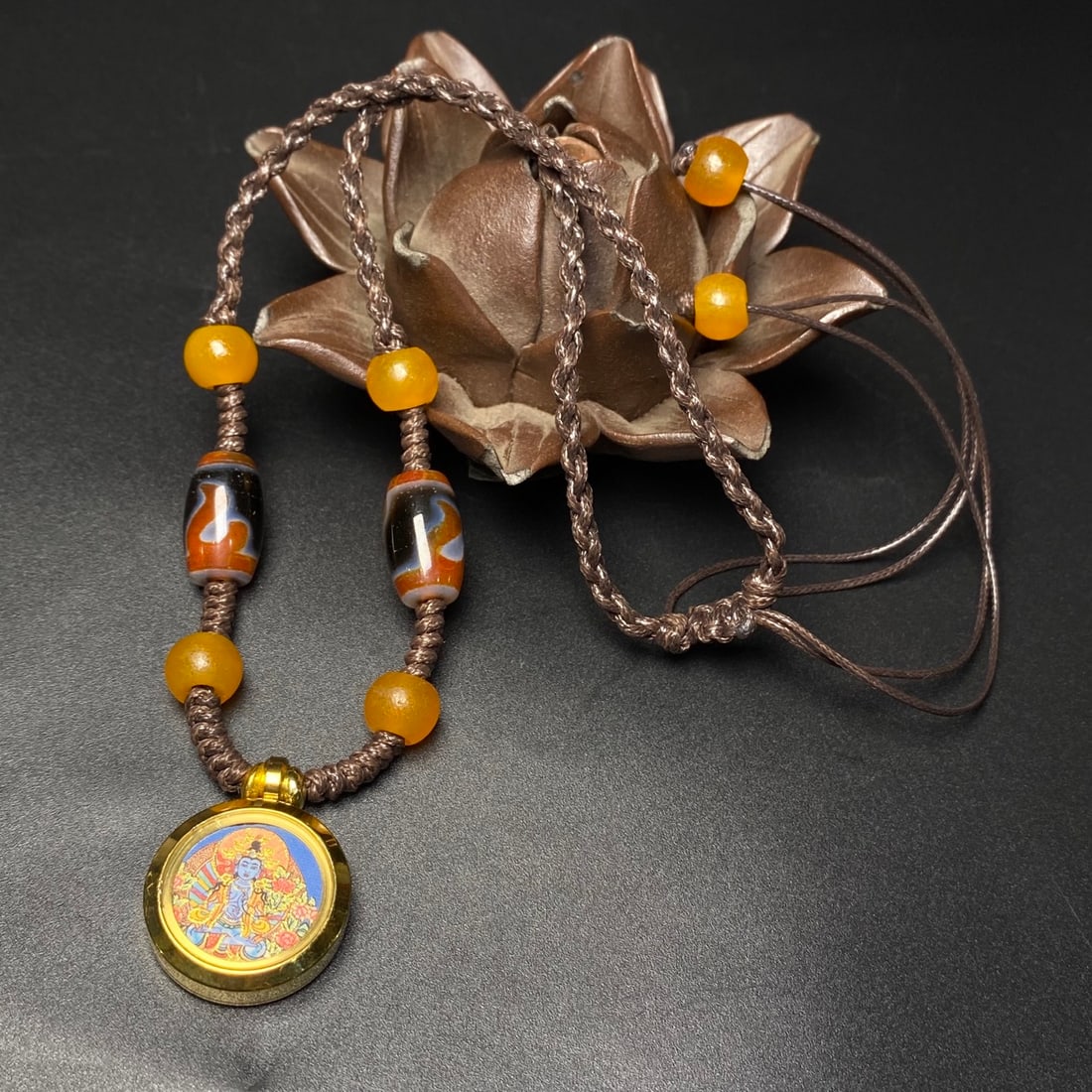 A Precious Agate Necklace - 5