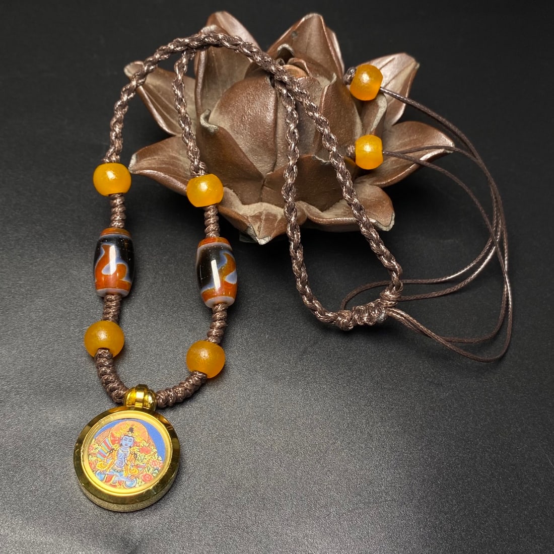 A Precious Agate Necklace - 6