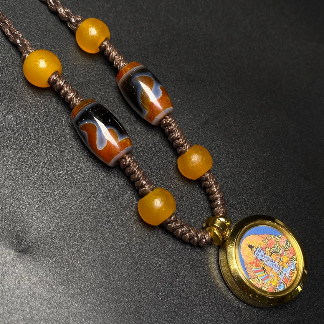 A Precious Agate Necklace - 9