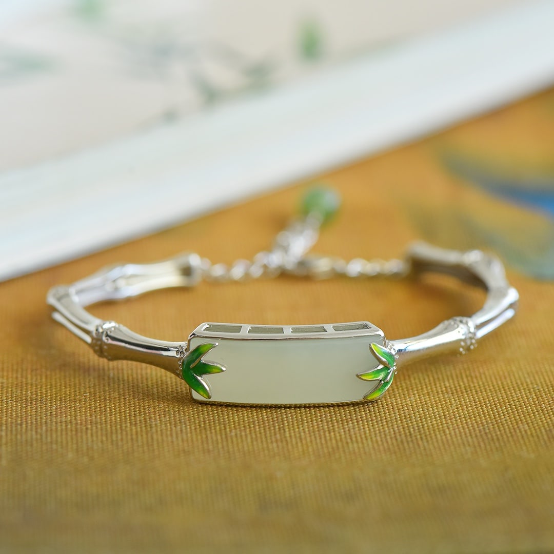 An Exquisite Sterling Silver Inlaid White Jade Enamel Bracelet: An Exquisite Sterling Silver Inlaid White Jade Enamel Bracelet, 纯银镶白玉珐琅手镯