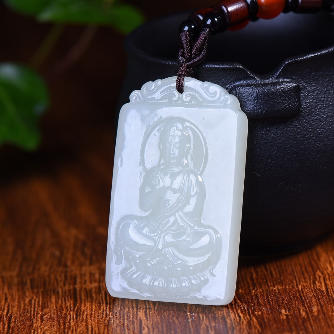 An Exquisite White Jade Sakyamuni Pattern Pendant - 2