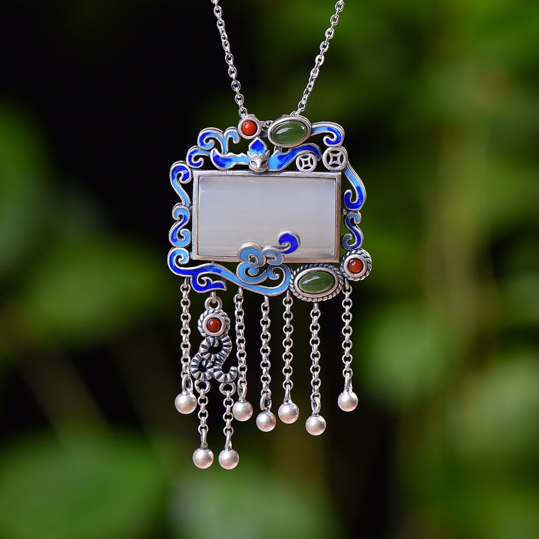 An Exquisite Sterling Silver Inlaid White Jade Enamel Necklace: An Exquisite Sterling Silver Inlaid White Jade Enamel Necklace,Size:0.4inx0.7in 纯银镶白玉珐琅项链