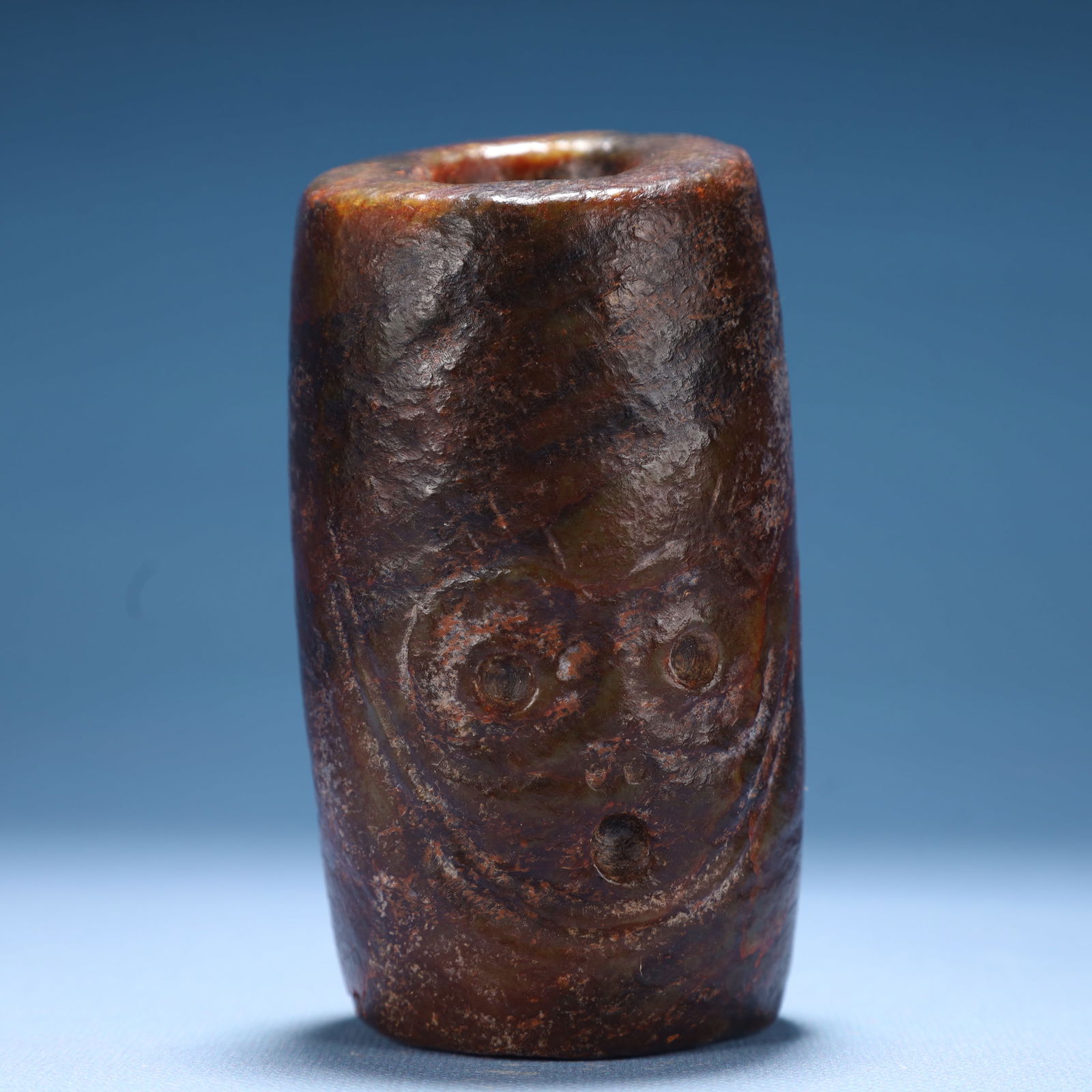 An Archaic Hongshan Culture Yellow Jade Ornament: An Archaic Hongshan Culture Yellow Jade Ornament,Ancient Time,China,Size:2.4inx4.3in,Weight:650g 红山文化黄玉摆件,中国新石ࢤ