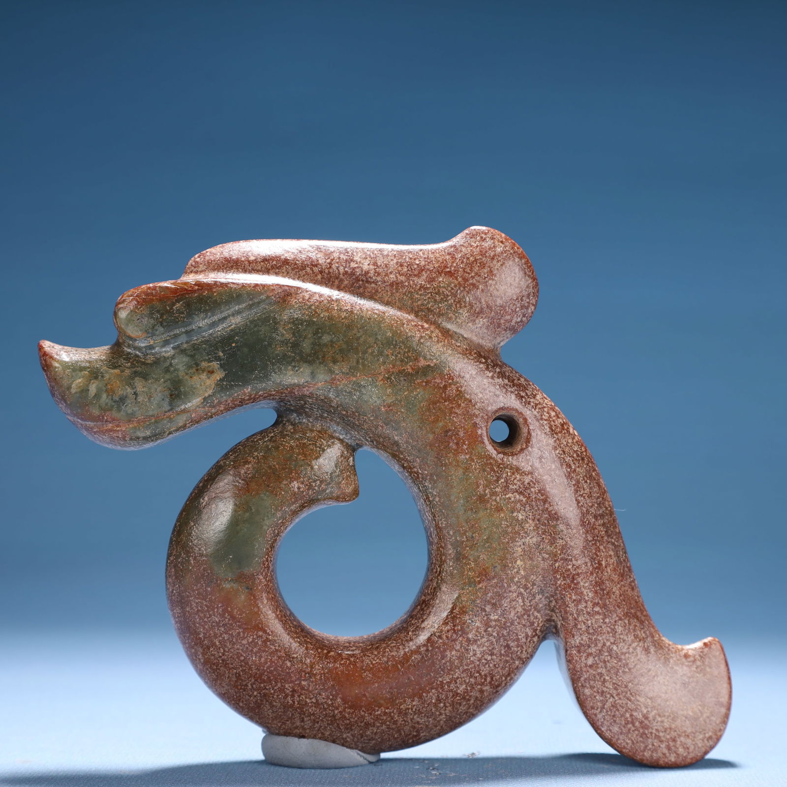 An Archaic Hongshan Culture Yellow Jade Dragon Pendant: An Archaic Hongshan Culture Yellow Jade Dragon Pendant,Ancient Time,China,Size:4.3inx1inx5.9in,Weight:500g 红山文化黄玉龙挂件,中国