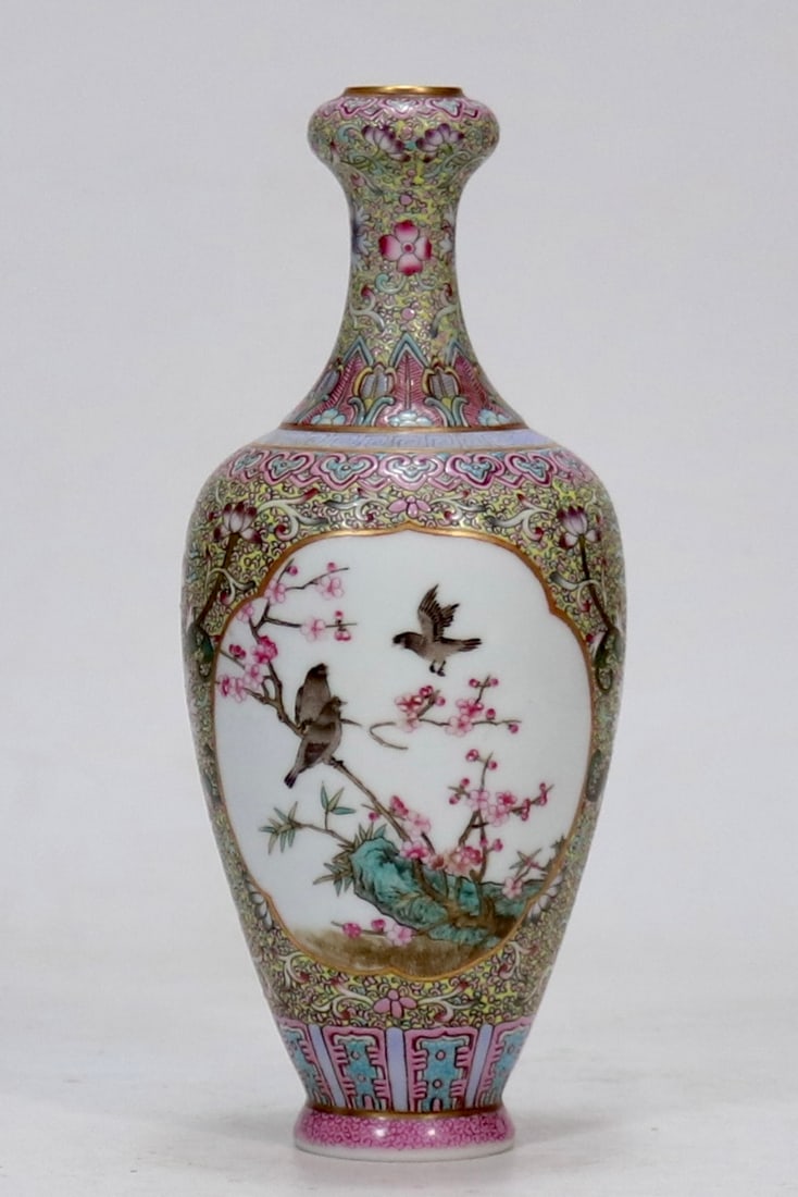 A Exquisite Enamel Flower and Bird Pattern Vase (1 of 9)