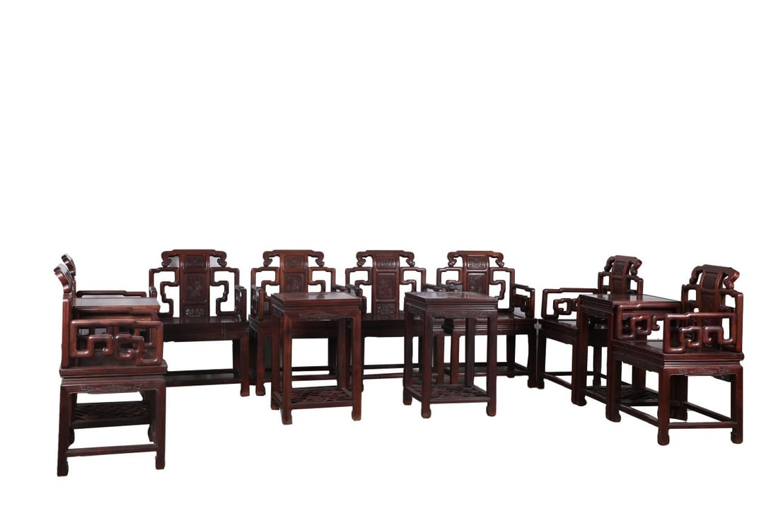 A Set of Exquisite Red Sandal Wood Armchair: A Set of Exquisite Red Sandal Wood Armchair,Qing Dynasty, China,Size:25.6inx19.7inx37.8in 一套红酸枝太师椅,中国清代