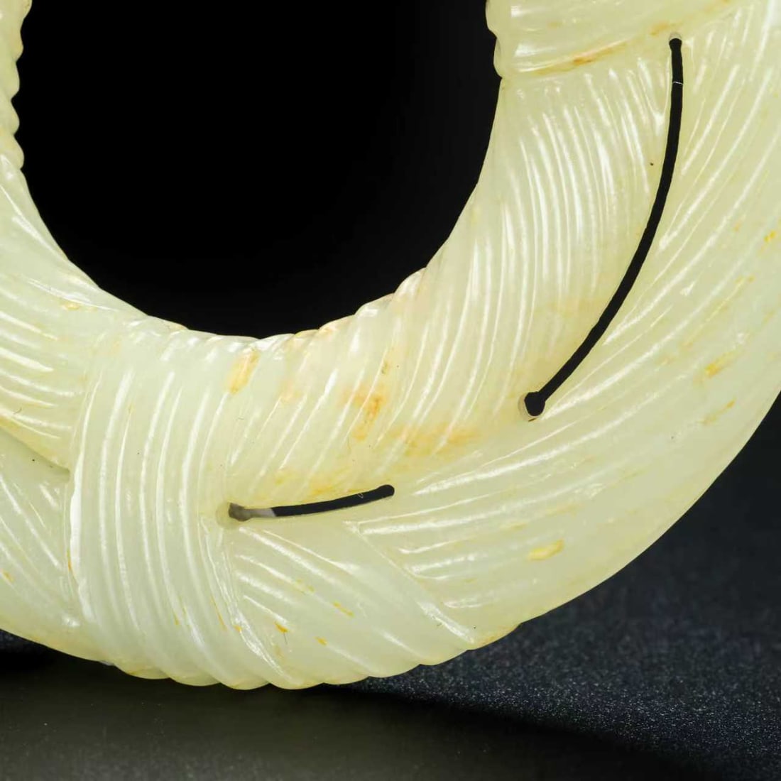 A Exquisite Hotan Jade Ring - 2