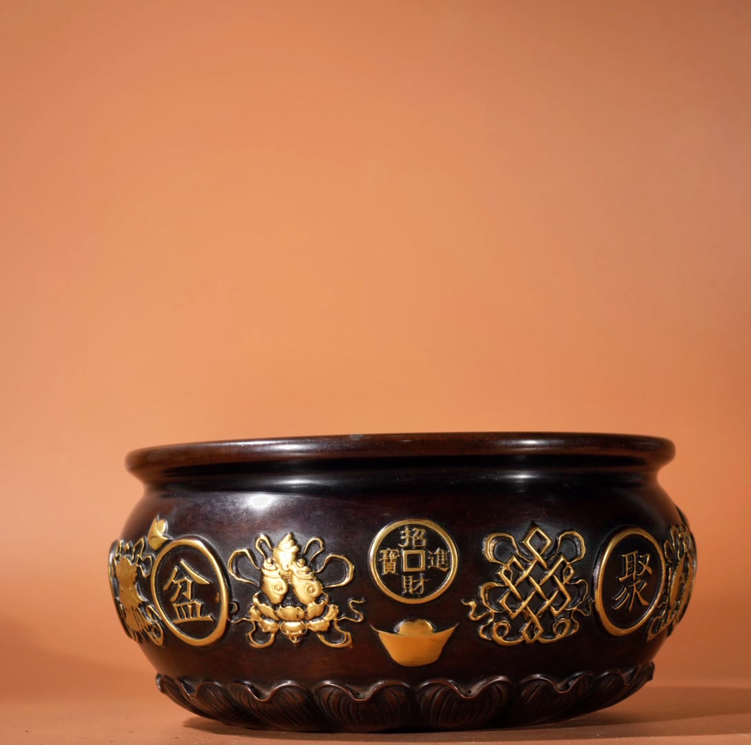 A Exquisite Gilt Bronze Bogu Pattern Basin - 3