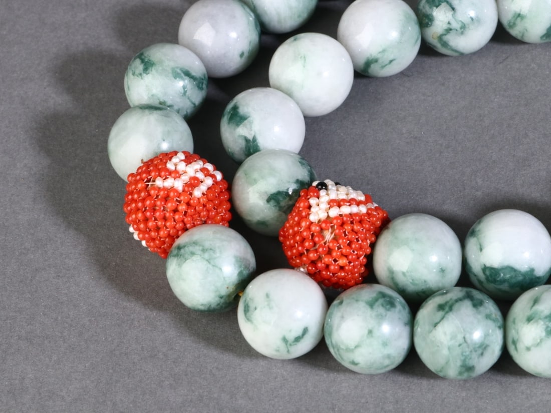 A Exquisite Jadeite Bracelets - 9
