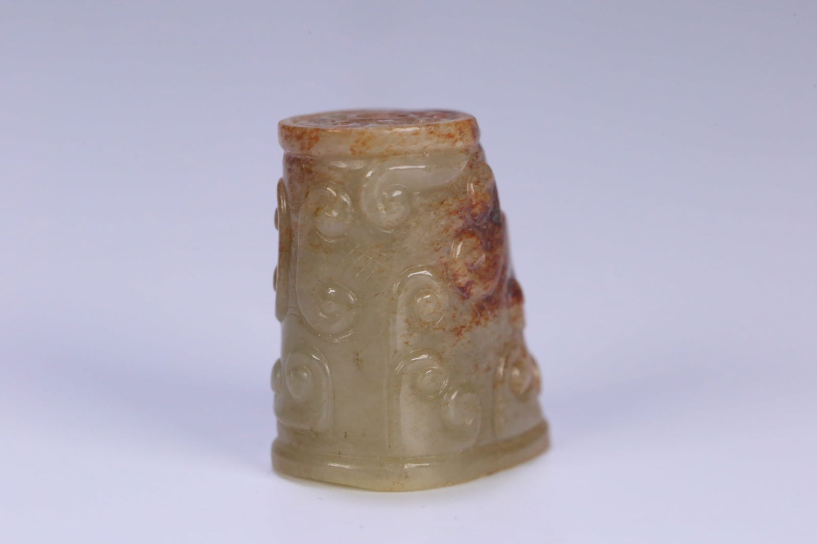 A Exquisite Gaogu Jade Cloud Pattern Ornament - 3