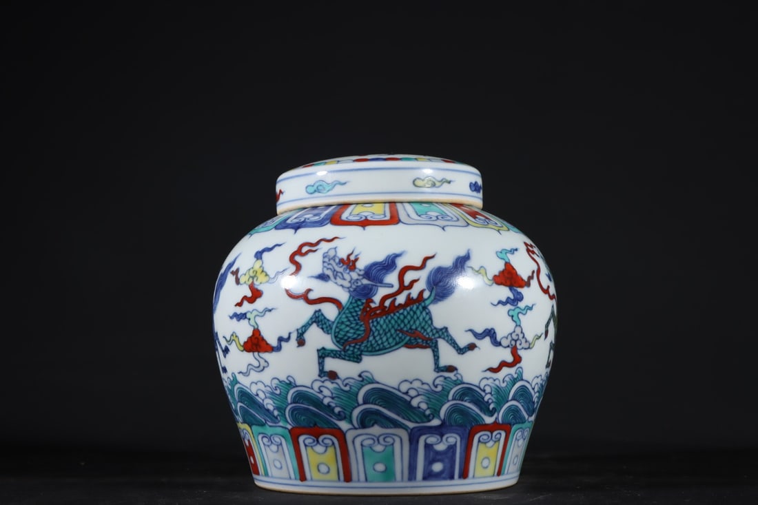 A Exquisite Doucai Auspicious Beast Pattern Jar - 2