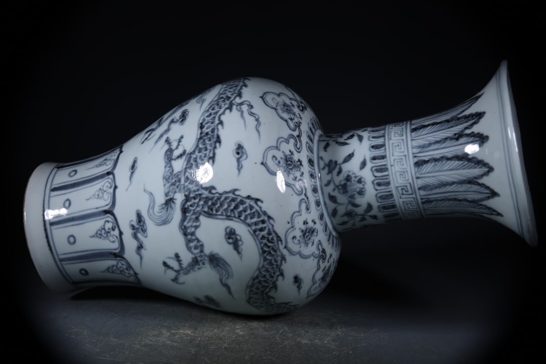 Blue and White Dragon Pattern Vase - 6